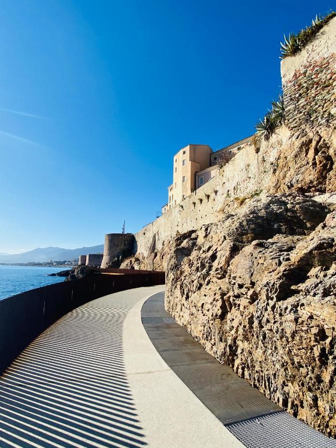 Appartement Casadilonda - Casadibastia - Vue Mer Citadelle Bastia (Corsica) Exterior foto